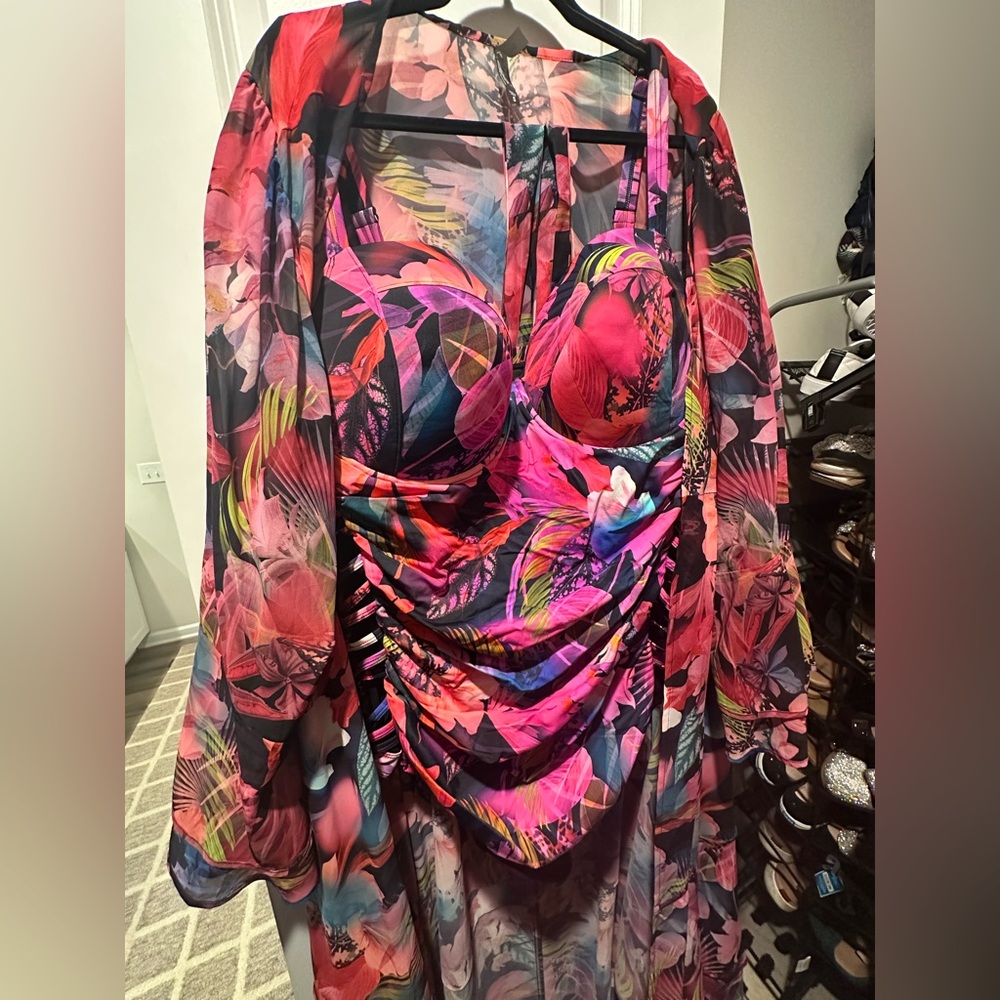 TORRID Vibrant Floral Swimsuit + Belted Cover Up - Picture 5 of 11